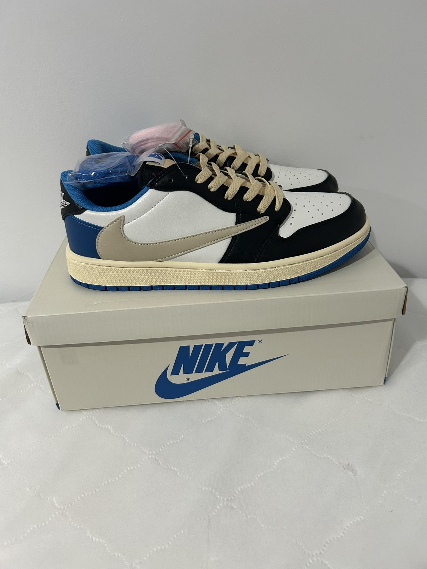 Travis Scott Jordan 1 Low ‘Fragment’