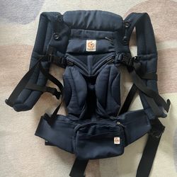 ErgoBaby Navy Carrier 