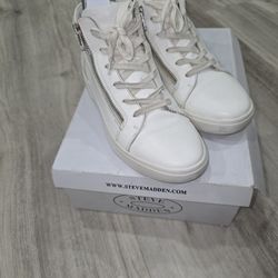 Rayne Steve Madden Sneakers 