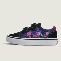 K Pop Demon Hunter Vans  Size 2