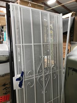 Cecurity door