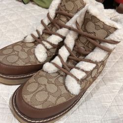 Coach Warm Boots 
