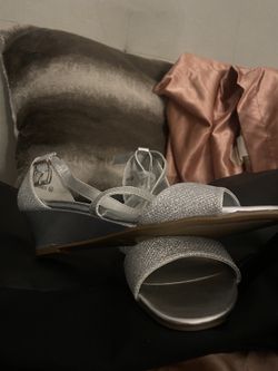 Dream Pairs Event Shoes Size 9 1/2