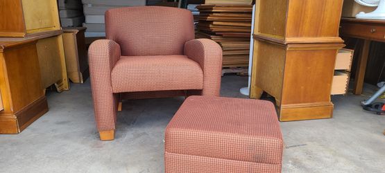 Small Couch With Ottoman!!