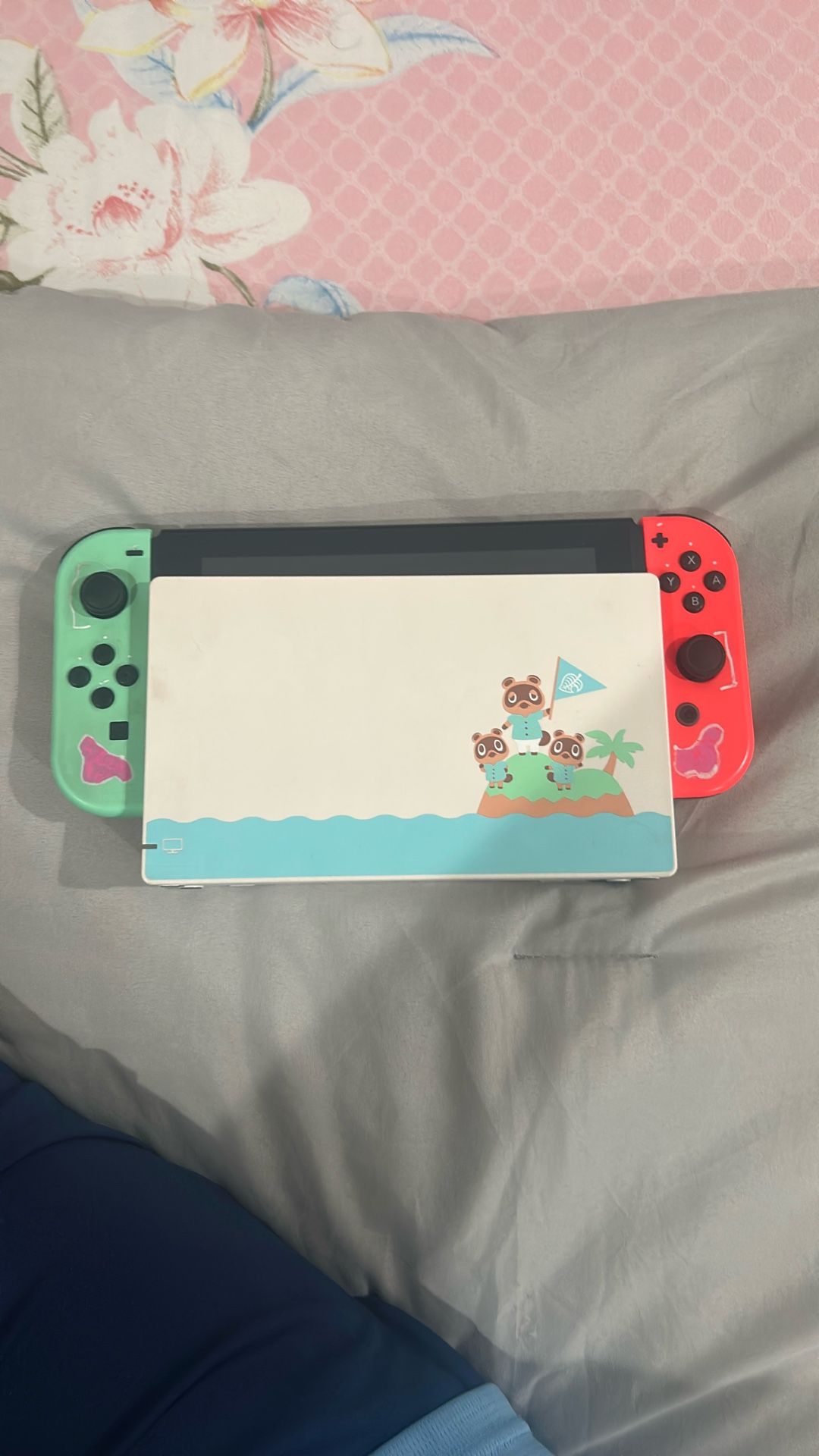 Nintendo Switch Animal Crossings Edition Box Included