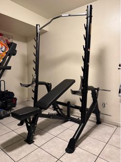 SQUAT RACK WEIGHT BENCH