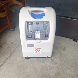 Oxygen Invacare Perfecto 2 Machine