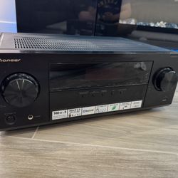 Pioneer AV Receiver (VSX-530-K)