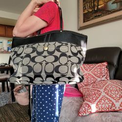 Authentic Coach Shoulder Bag Gently Loved 