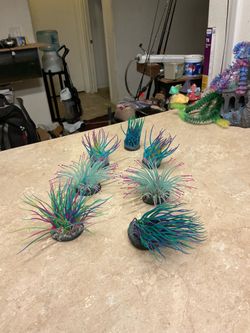 Tank decorations to look like ocean