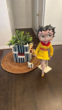Vintage Betty Boop Porcelain Dolls $110