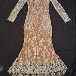 Sparkling evening gown dress w/ small train Size Medium Wedding Guest Bridesmaid Prom Formal Event