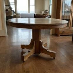 4-6 Person Table With Leaves 