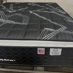 Black series Queen sizes Euro Pillow Top 12” medium firm 🆕  In Plastic   Mattress only $199  Mattress with box spring $260  Delivery $30 All sizes av
