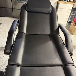 Massage/Beauty Table