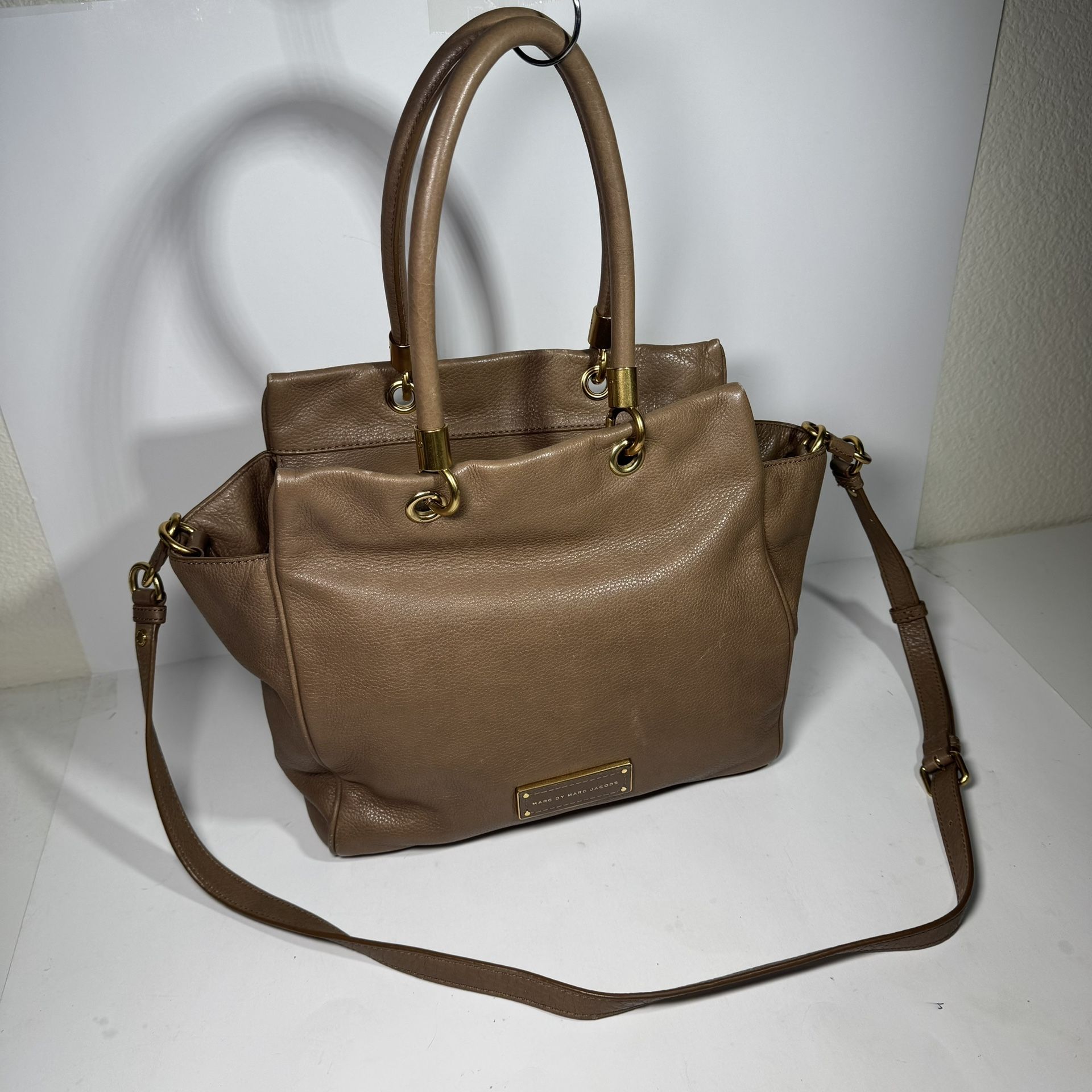 Marc Jacobs Tan Leather Purse hand bag