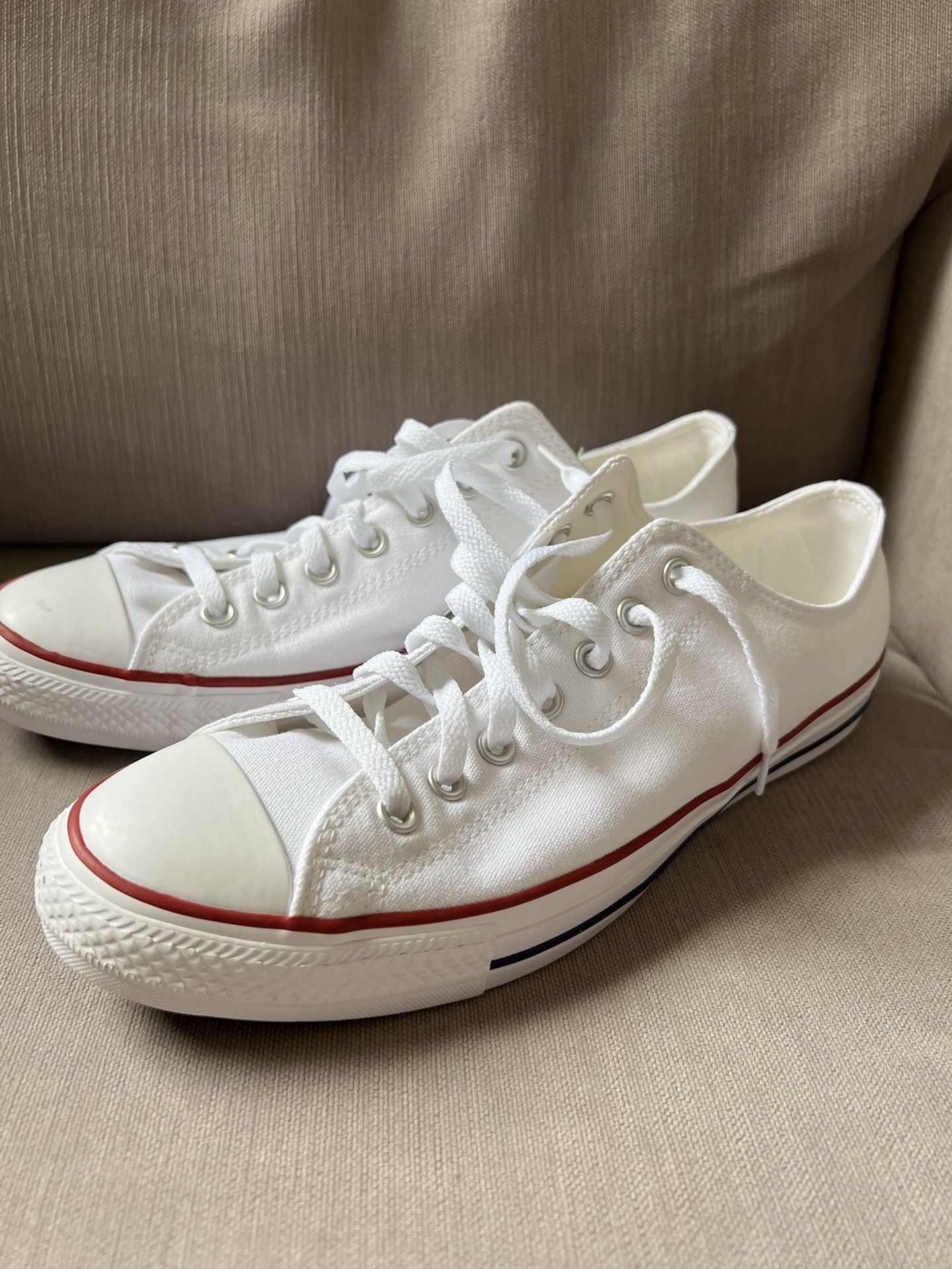 Converse Low Tops