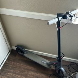 Electric scooter