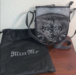 MISS ME GORGEOUS SHOULDER BAG WITH DUST BAG