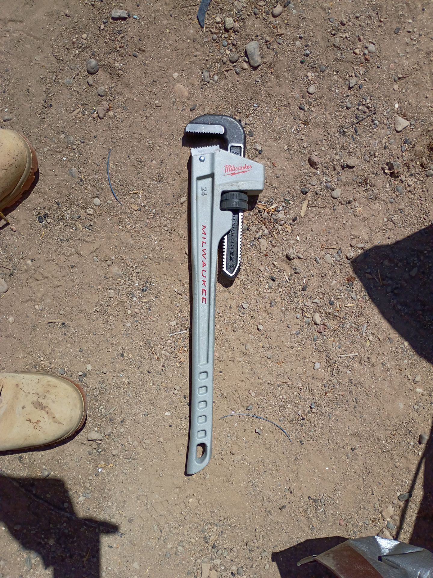 Pipe wrench