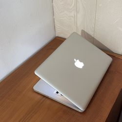 Apple MacBook Pro 13” I5/8GB/256GB SSD $140