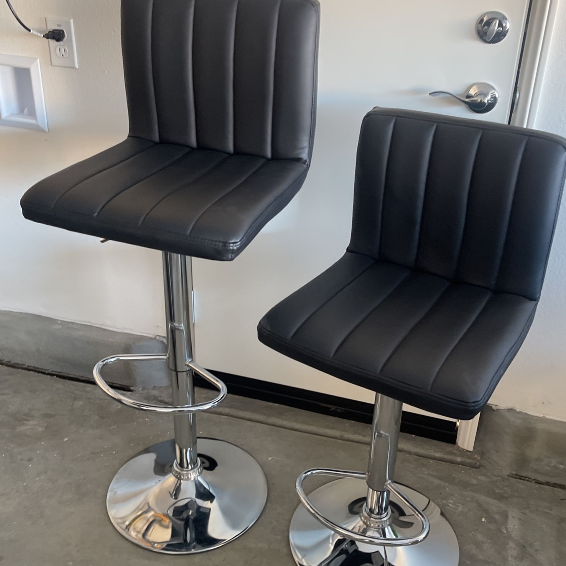 Faux Leather Modern Bar Stool Black Adjustable Swivel Base Set Of 2 for