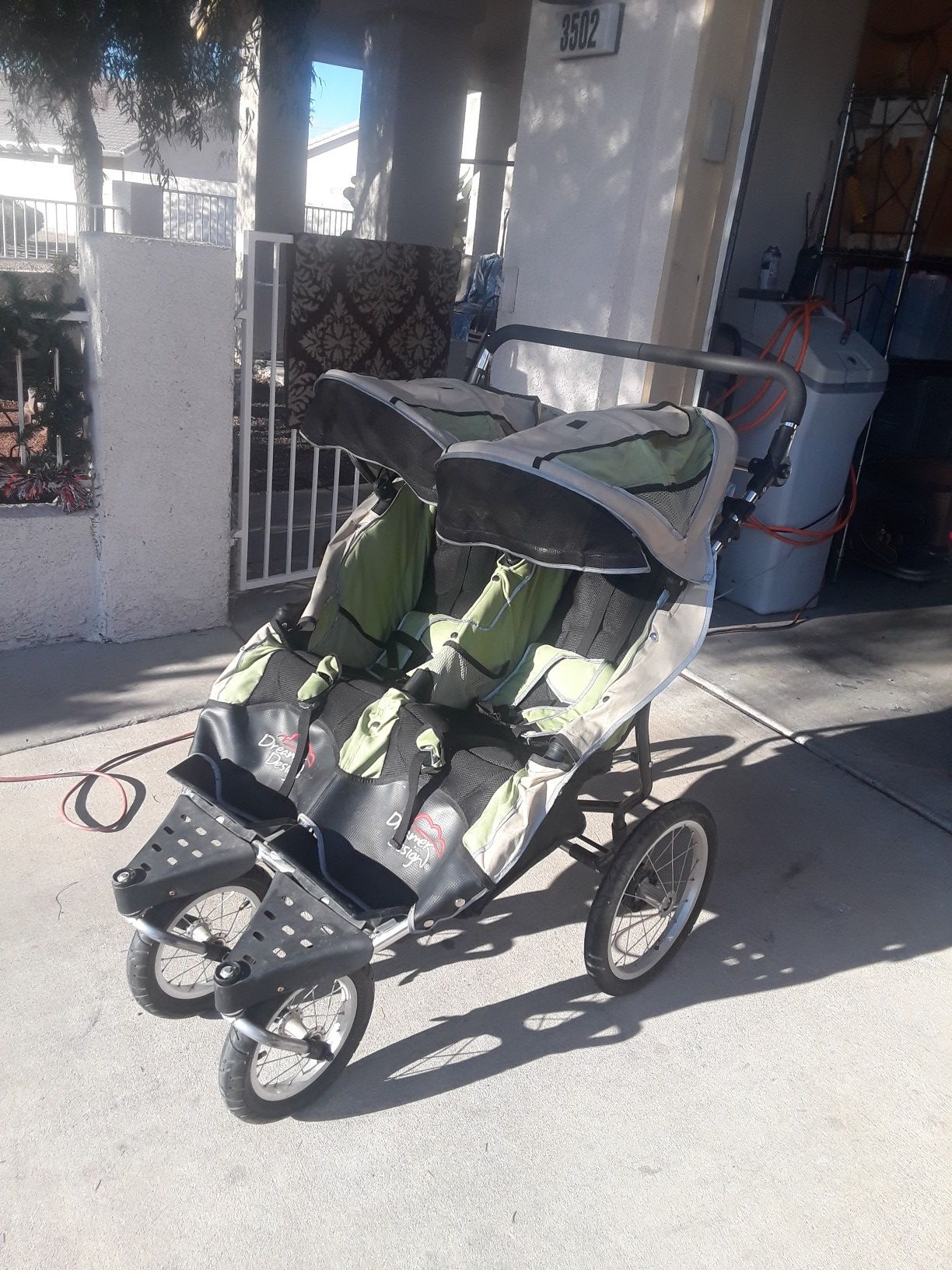 Dreamer design ditto double jogger stroller