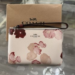 Coach / Mk/ Guess / DkNY/ Bags ( Ask For Price)