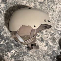 Snow Helmet 