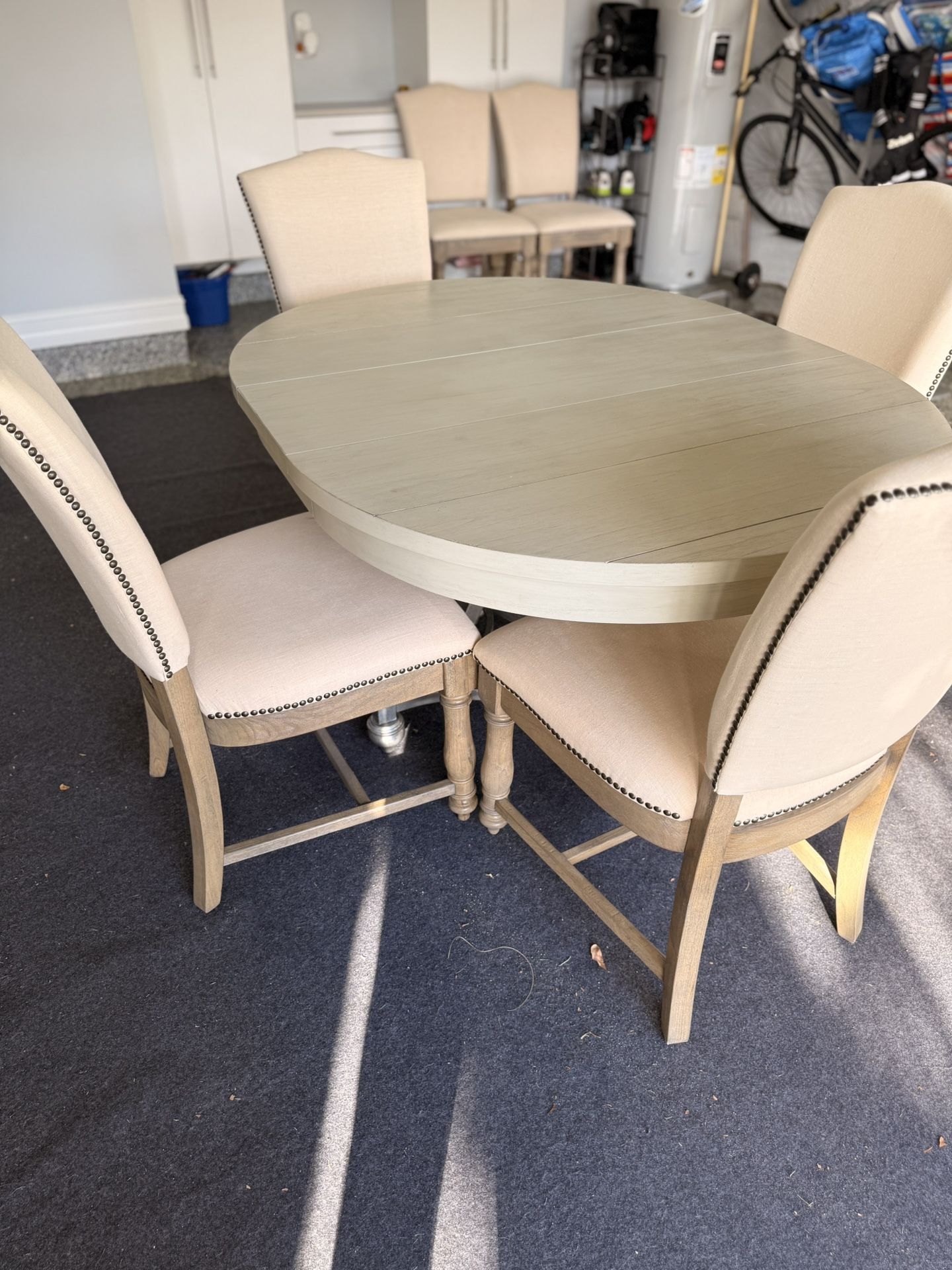 Great Condition!! Dining table with 6 Chairs-Beige