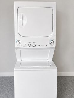 Washer and dryer stackable