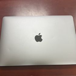 MacBook Air 13in, 2020 1.1 GHz Dual-Core  Intel Core i3 