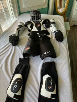 Coyotes hockey gear