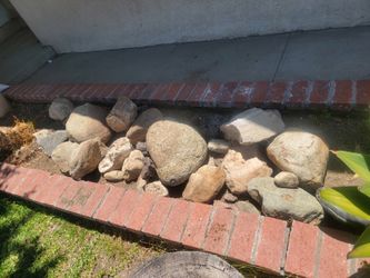 Decorative rock 15214 midcrest Dr. 90604