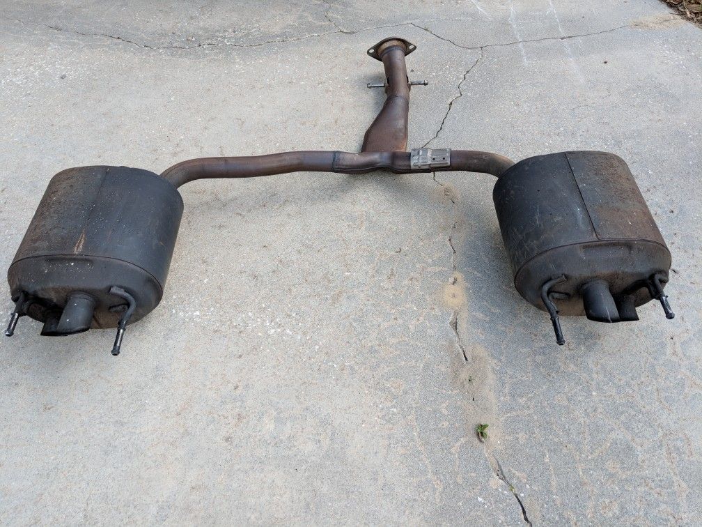 2012 IS F DUAL EXHAUST