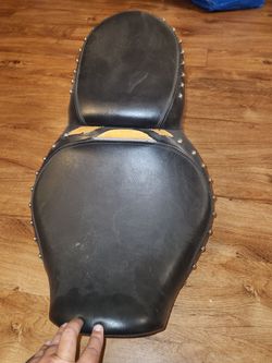 Motorcycle seat