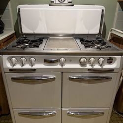 Vintage Wedgewood Stove