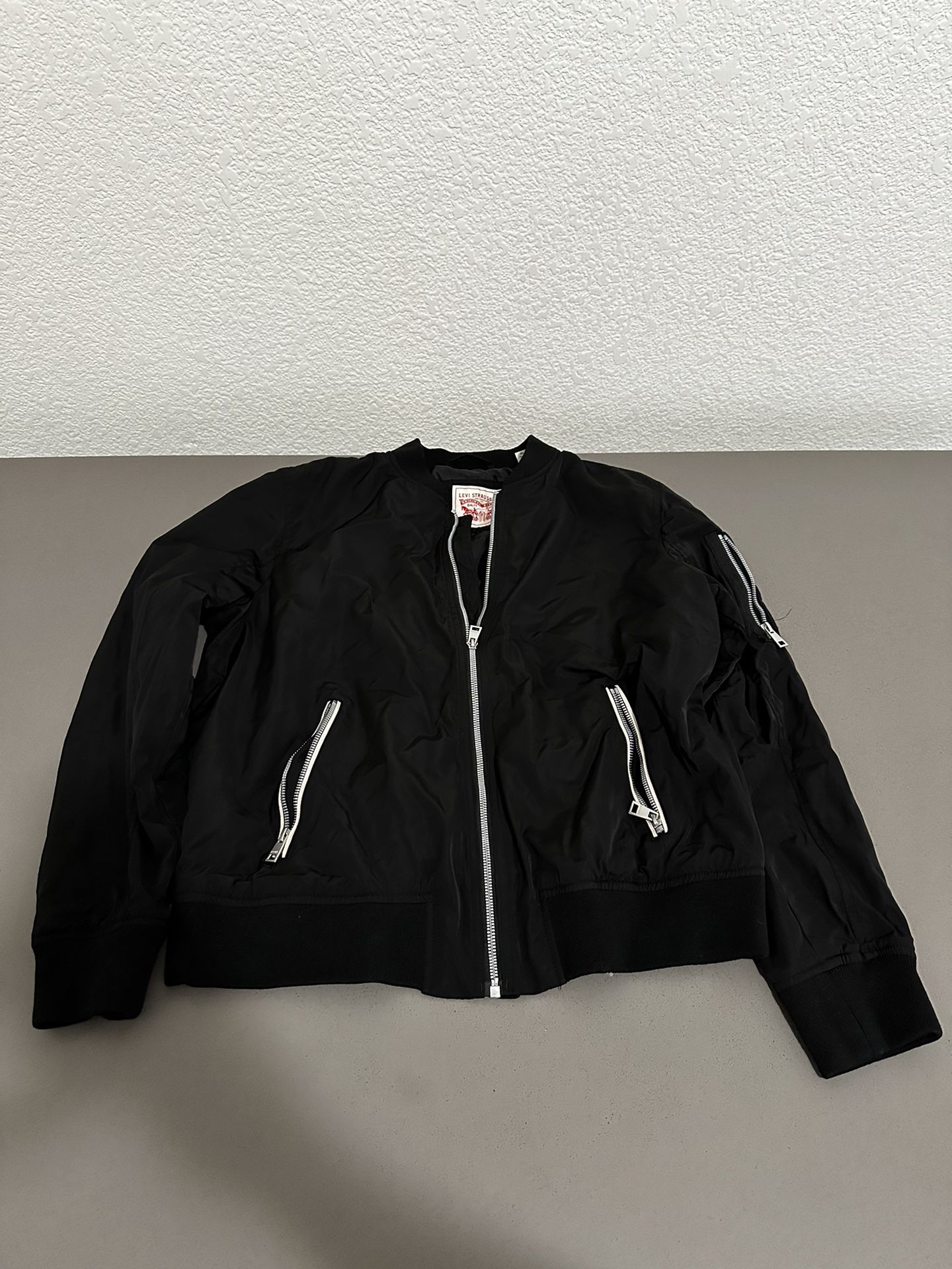 Women’s Levi’s Bomber Jacket Size XL