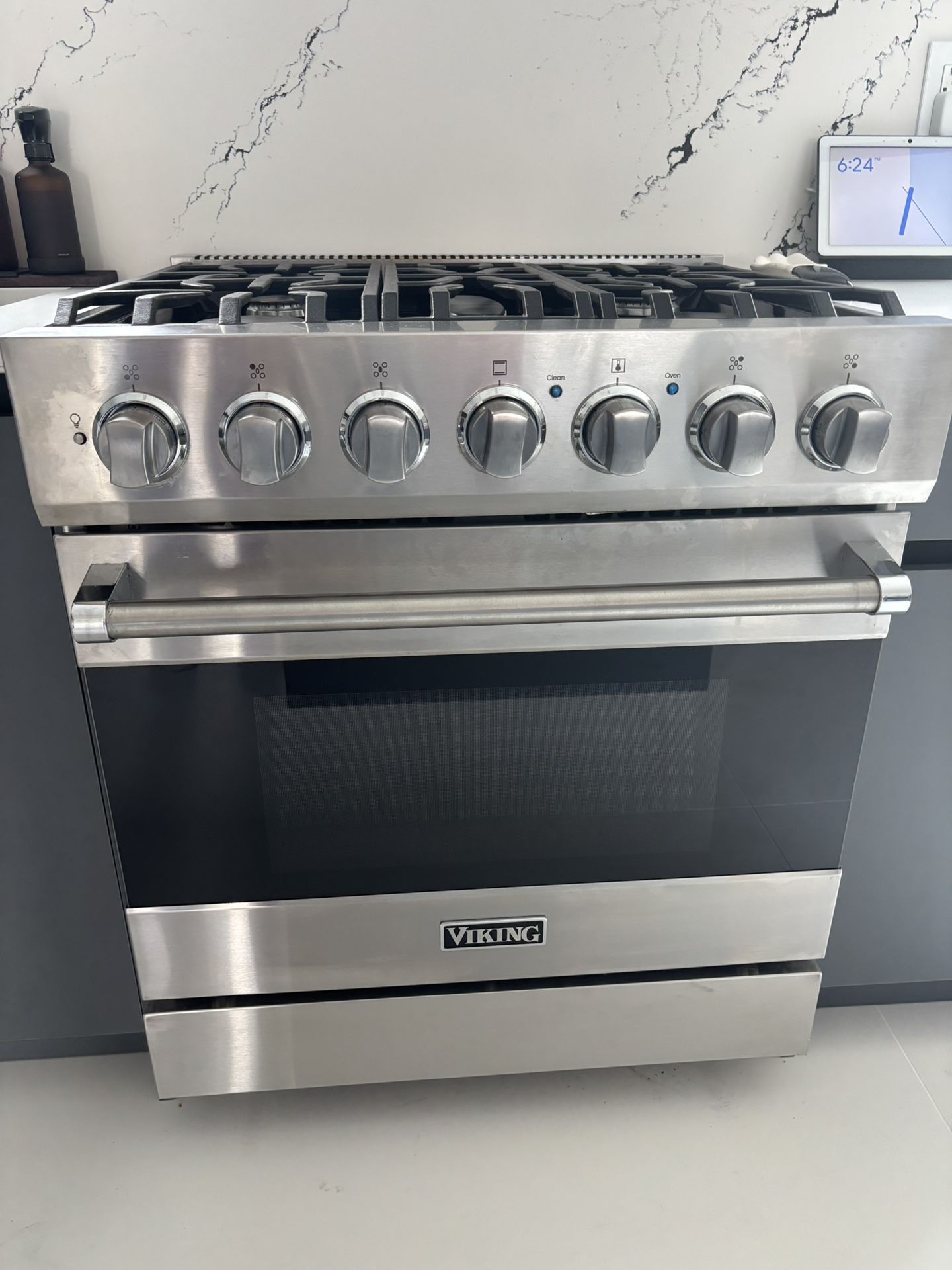 Viking 30 Inch Gas Stove