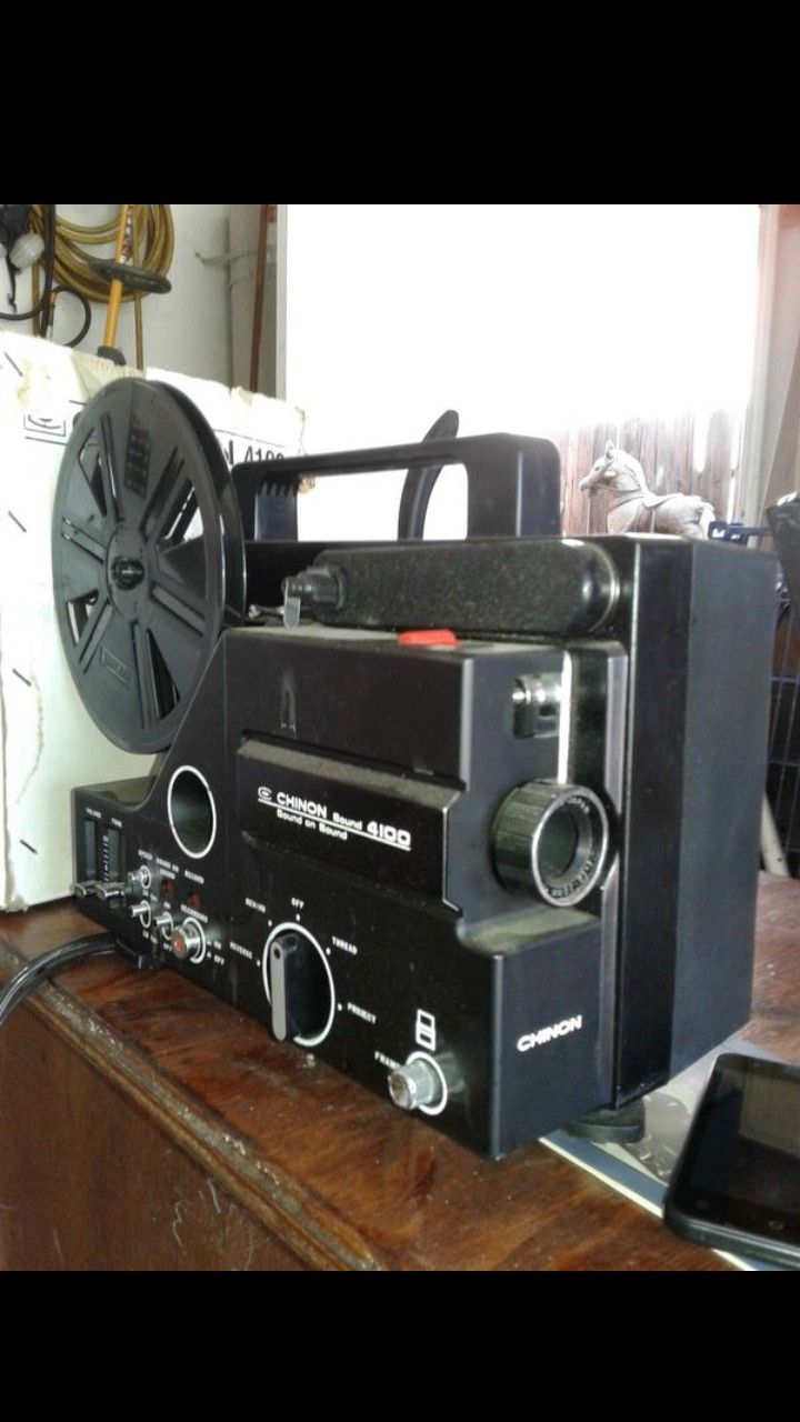 Sound movie projector