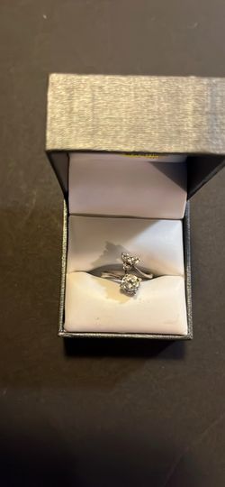 ✨ Solid Sterling Silver 925 Ring – Size 5 1/2 ✨