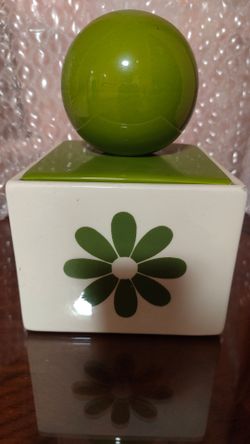 Quit MOD 1970s Ball Top Porcelain Kitchen Canister