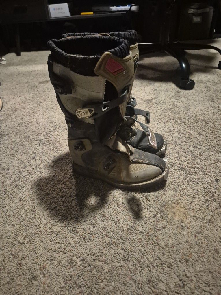Dirt Bike Boots