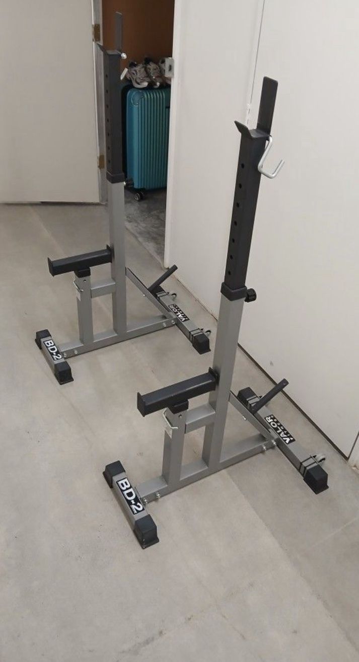 Valor Fitness Bench Press