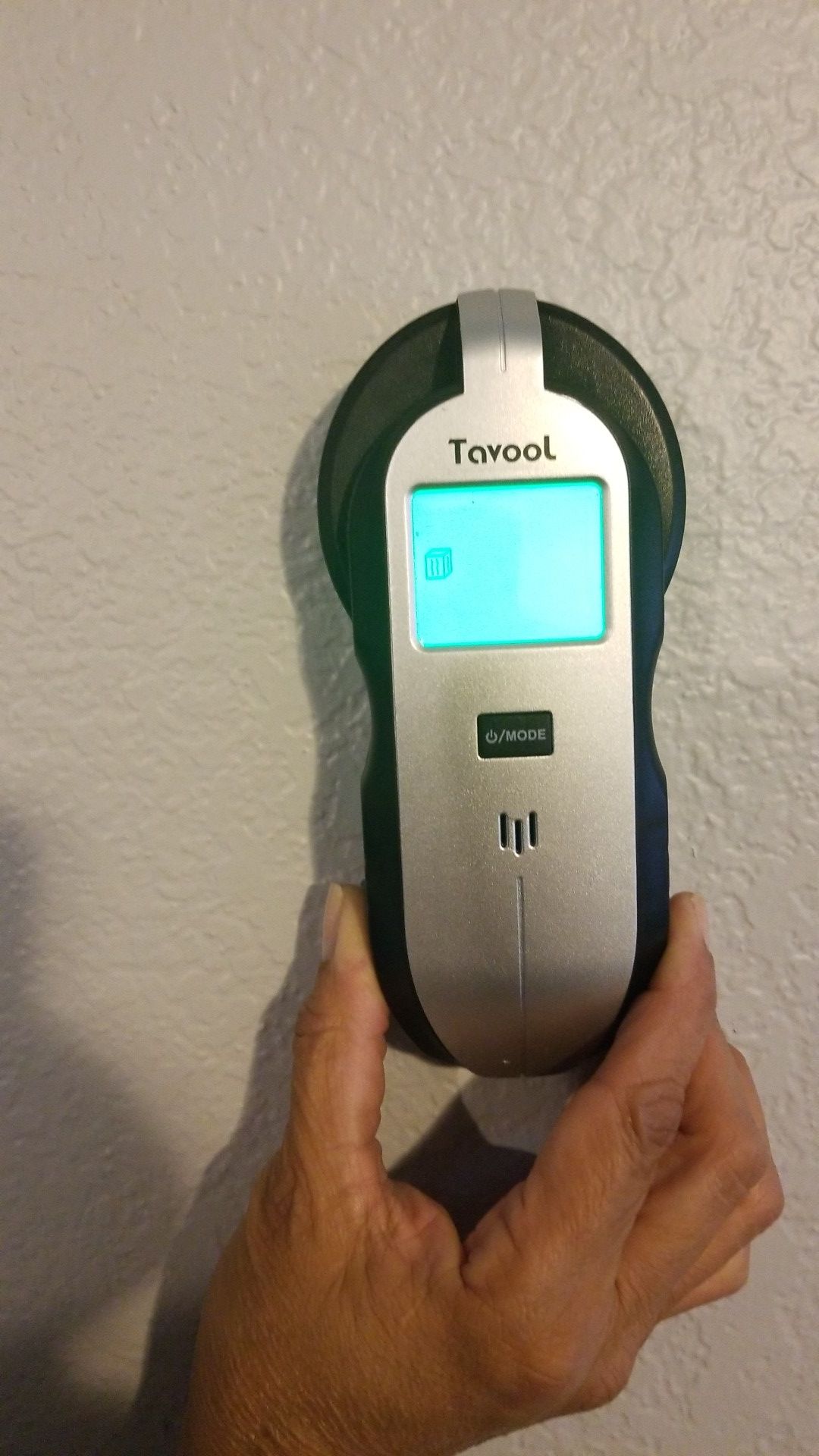 Tavool, stud finder