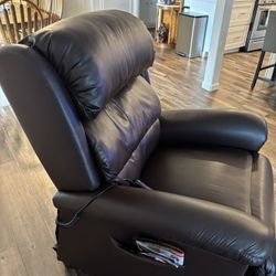 Leather Lift Recliner  ULTRA COMFORT AMERICA 