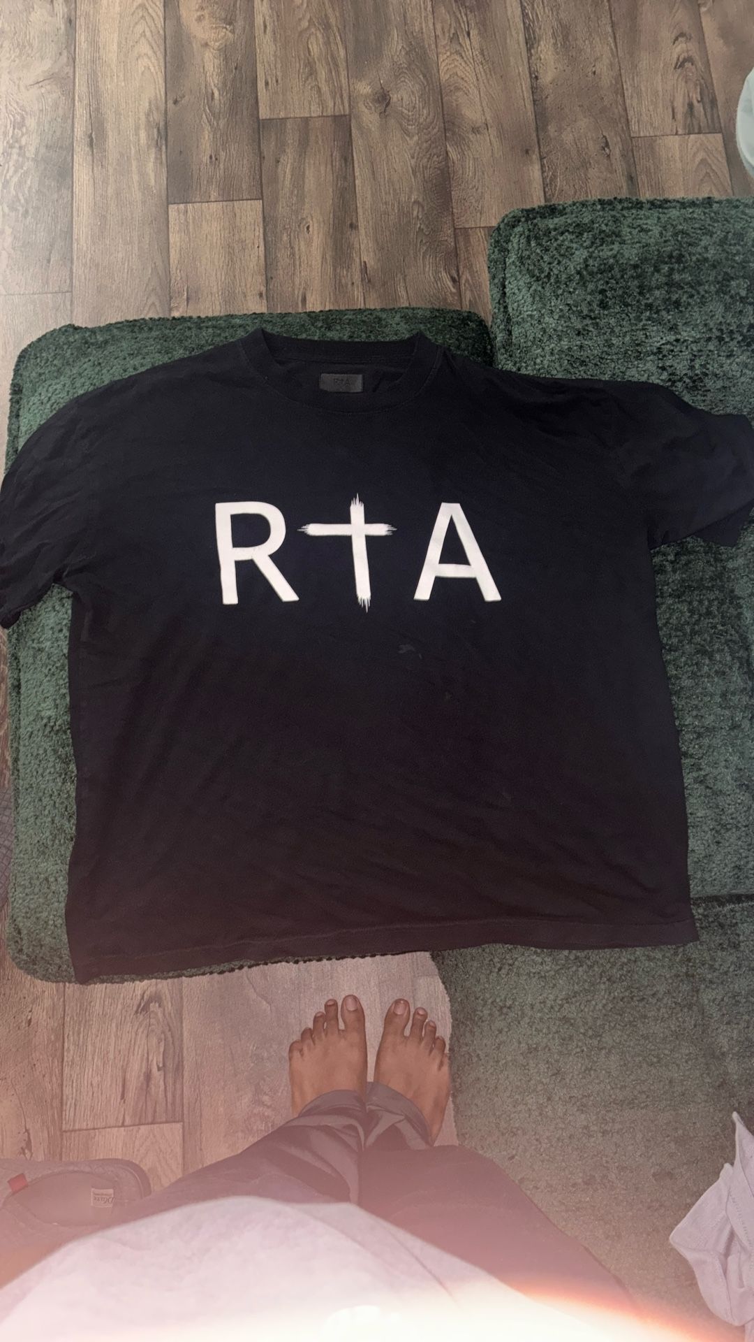 LIAM TEE| BLACK FRONT LOGO