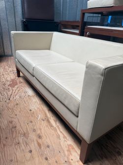 Authentic Ferragamo furniture 🪑/ couch 🛋️ leather beige
