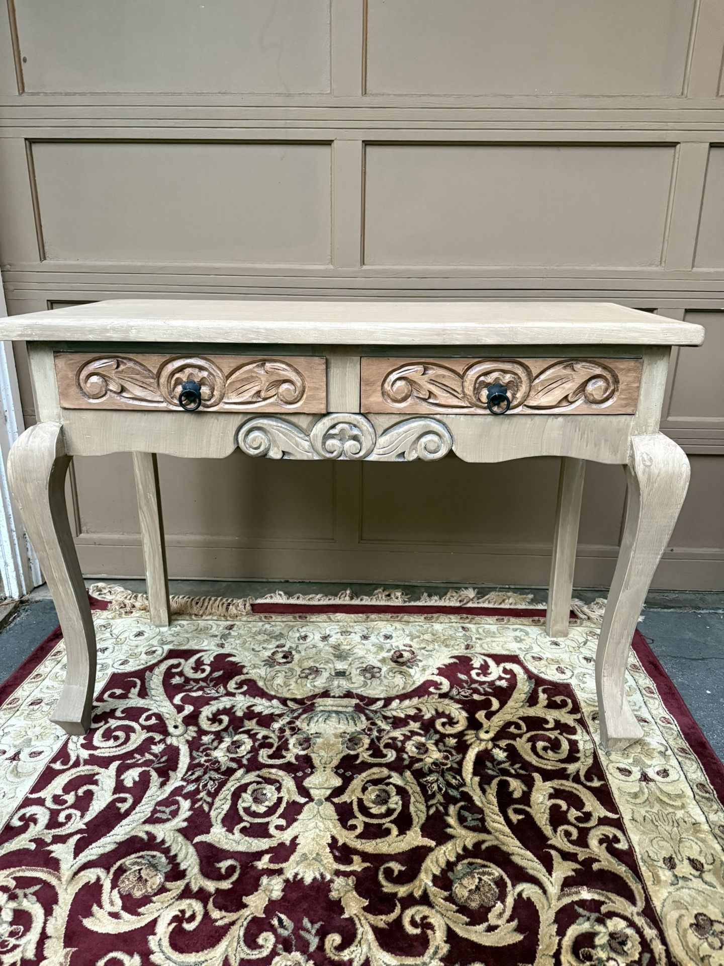 Elegant Console Table 