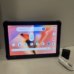 MAXWEST Astro 10r 10.1” Android 32GB WiFi+ Cellular UNLOCKED Corner crack-Black